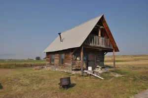 Hand-hewn log building at Fort Connah, the oldest surviving building in Montana